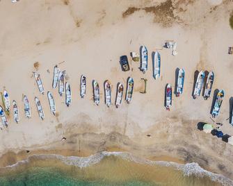 Nomad Beach House - Hostel - Puerto Escondido - Strand