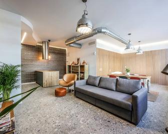 Apartamento Exclusivo Totalmente Reformado Alquiler Temporal - Madrid - Wohnzimmer