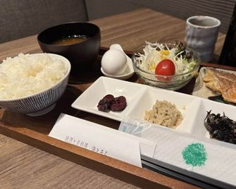 Henna Hotel Komatsu Ekimae - Komatsu