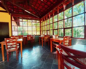 Pousada Alpes - Santo Antônio do Pinhal - Restaurante