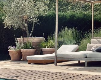 Le Mouron Rouge - La Garde-Freinet - Патіо