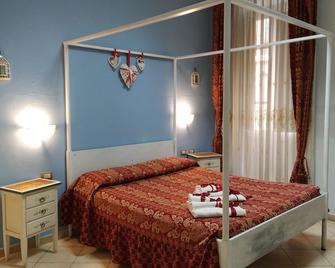 Le Tre Stelle - Cagliari - Schlafzimmer