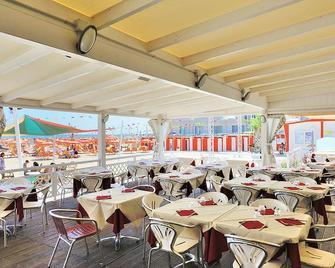 Hotel & Residence Cavalluccio Marino - Rimini - Restaurant