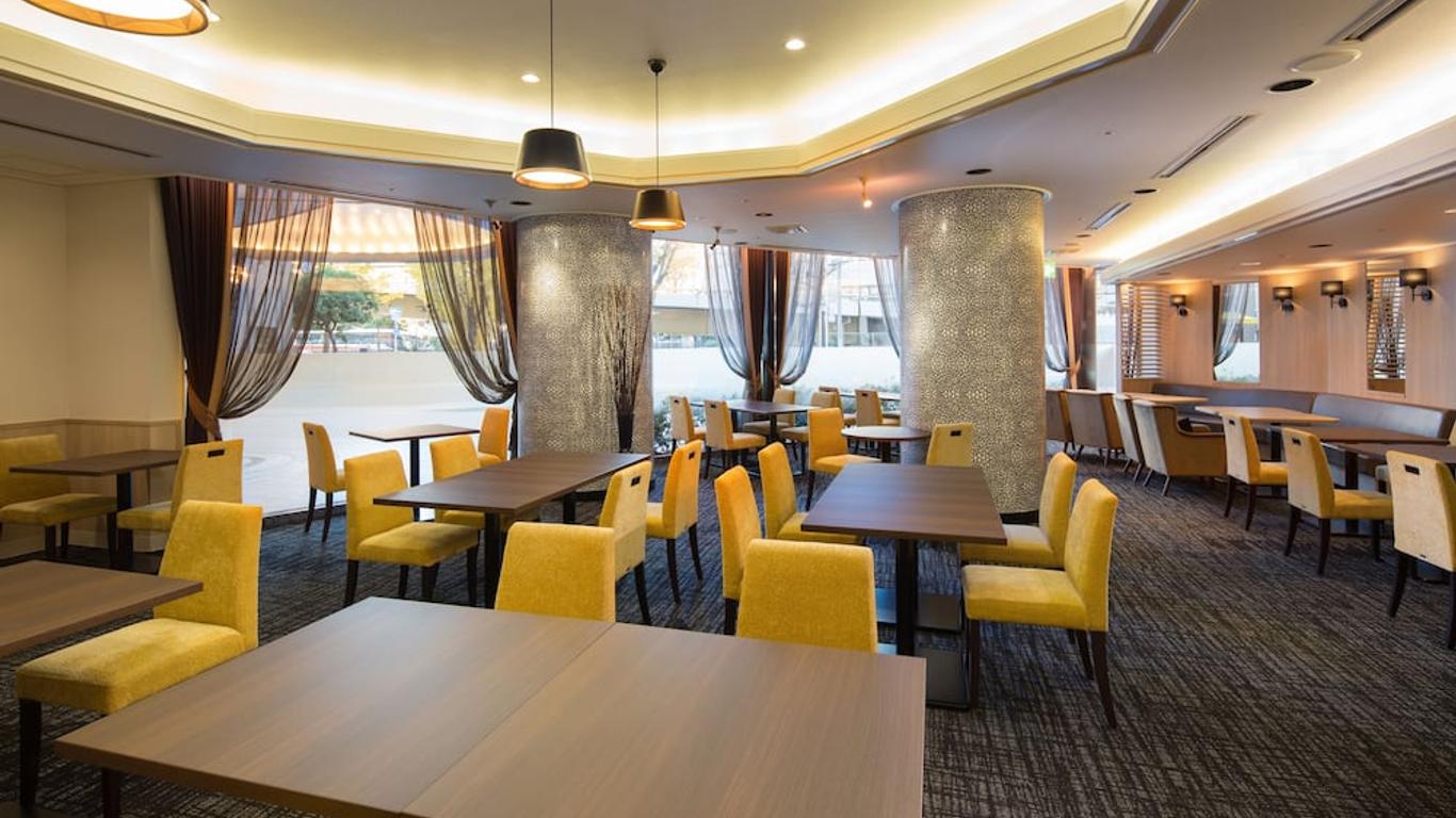 Shin Osaka Washington Hotel Plaza