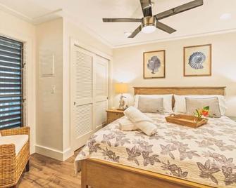 Quiet Kiahuna plantation , New Remodel with AC - Koloa - Bedroom