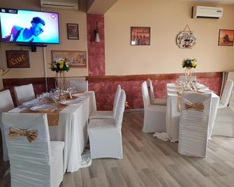 Mon Cheri - Drobeta-Turnu Severin - Restaurante