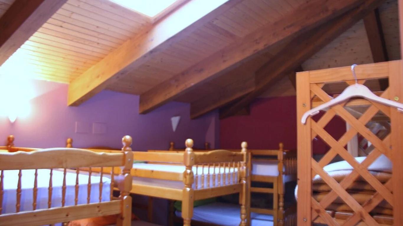 La Bodega Del Camino aka Albergue On TheLe