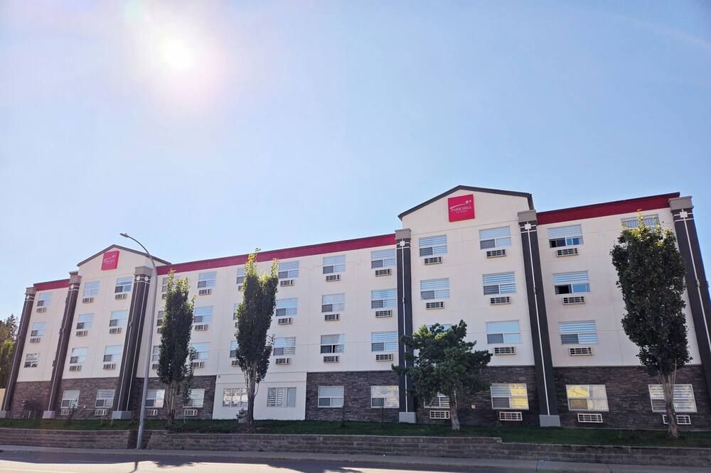 Park Hill Inn & Suite