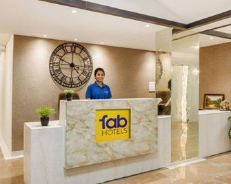 Fabhotel Imperial Regency - Indore - Front desk