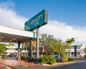 Quality Inn Miami South - Miami - Edificio