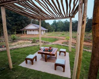 Wild kasarwadi - Ganeshgudi - Patio