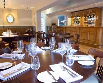 The White Horse Inn - Pulborough - Restaurant
