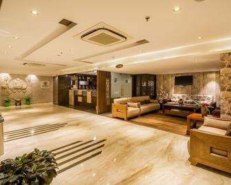 The Capital Hotel - Guntūr - Lobby