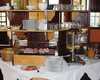 Hotel Häußler - Langenbruck - Buffet