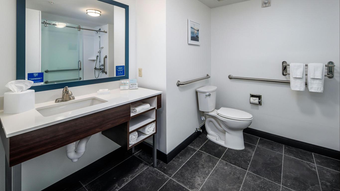 Hampton Inn & Suites Navarre