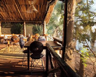Kisima Ngeda Camp - Lake Manyara - Patio