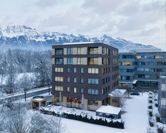 b_smart hotel - Bendern - Edifício