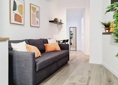 Bilbao Apartamentos Zorroza - Bilbao - Pokój dzienny