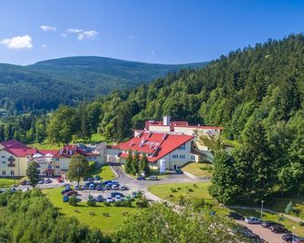 Klinika Mlodosci - Bad Flinsberg - Gebäude