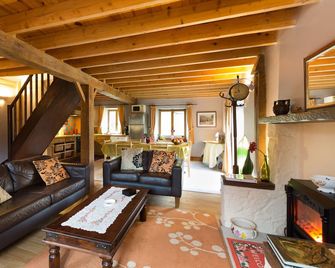 Le Mont St Michel , Maison du Montitier, Exclusive Bed & Breakfast Just for you! - Pontorson - Wohnzimmer