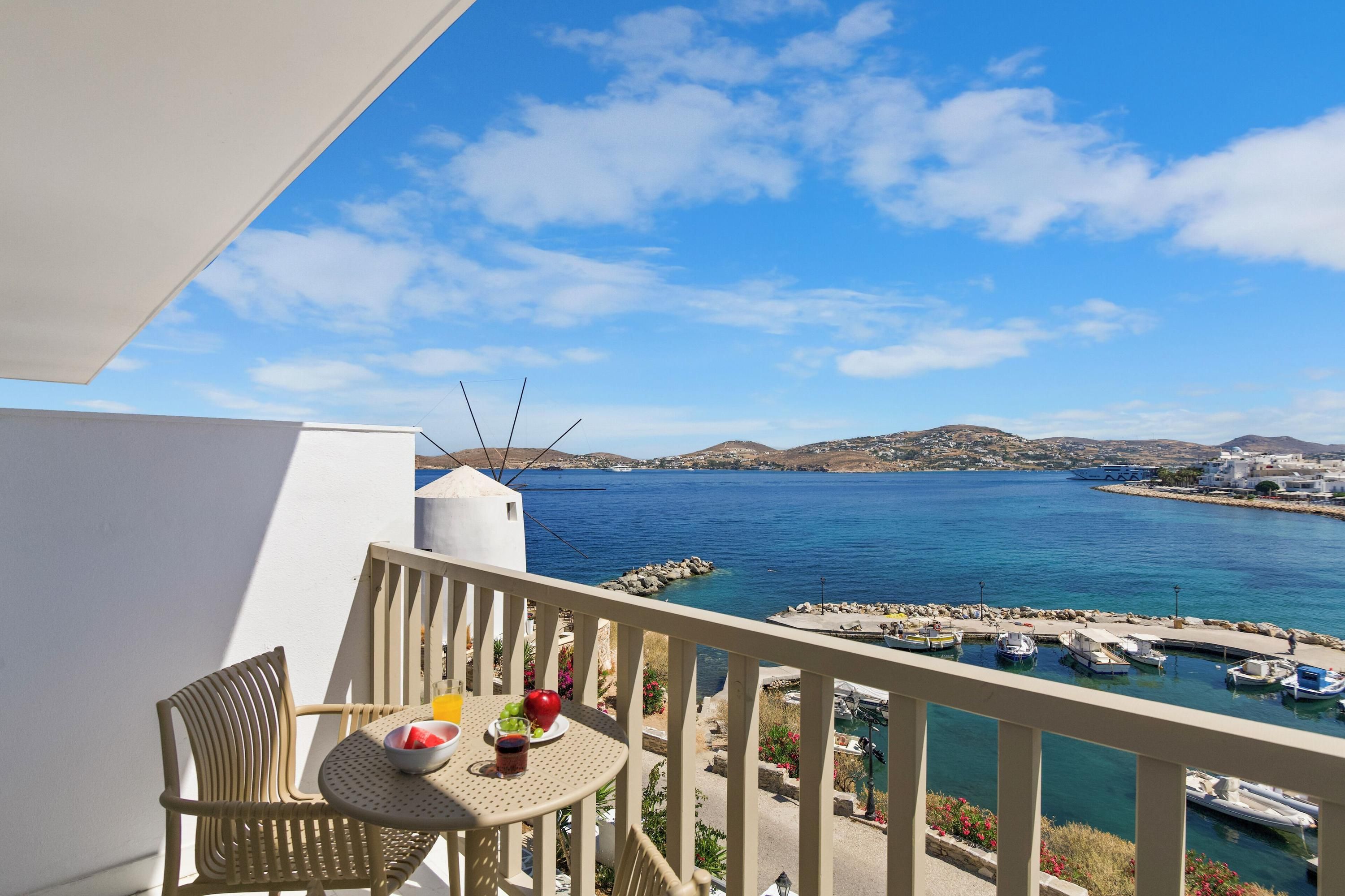 باندروسوس هوتل - باريكيا - شرفة