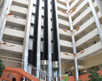 Intercontinental Hotel Addis - Addis Ababa - Building