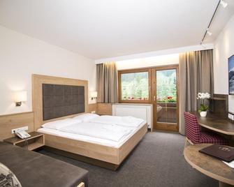 Hotel Eden - Tux - Schlafzimmer