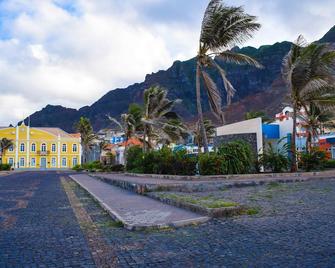 Pousada da Lua - Ponta do Sol - Edificio