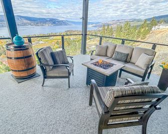 Naramata Hillside Luxe Retreat - Naramata - Balcony