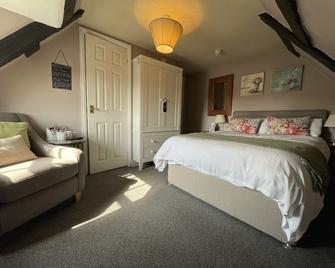 The Mansion House Hotel - Spalding - Bedroom