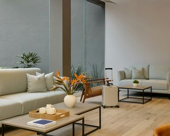 Fiesta Inn Monterrey Valle - San Pedro Garza García - Lobby