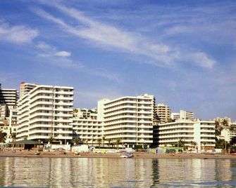 Hotel Apartamentos Bajondillo - Torremolinos