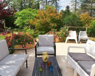 Independent villa with private pool in the Luberon (6 people) - Saint-Saturnin-lès-Apt - Patio