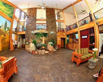 Hotel Entre Pinos - San Ignacio - Lobby