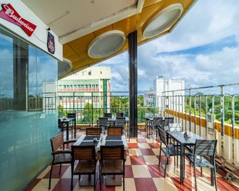 Hotel Sun Park - Pondicherry - Balcony