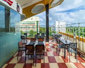 Hotel Sun Park - Pondicherry - Balcony