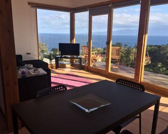 Saint Jorge Farm and Bungalows - Velas - Dining room