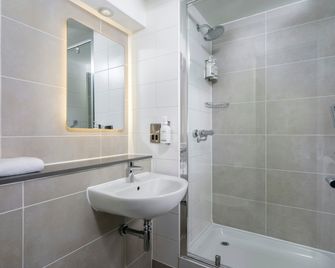 Garner Hotel Wolverhampton by IHG - Wolverhampton - Slaapkamer