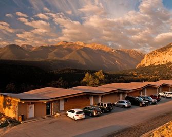Mount Princeton Hot Springs Resort - Nathrop - Building