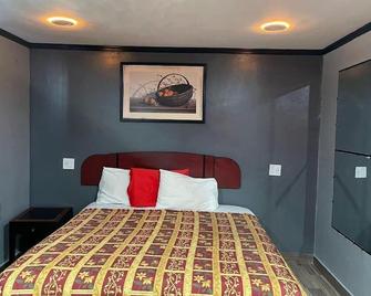 Broadway Inn Motel - Los Angeles - Bedroom