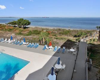 Beachside Condo-Water And Pool View Top Floor - Tybee Island - Pool