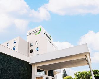 Bewow Hotel Querétaro - Santiago de Querétaro - Edificio