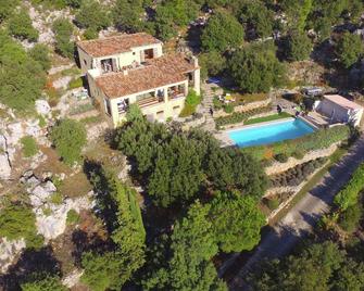 Villa in Tourtour with Heated Pool - Tourtour - Piscina