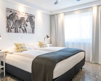 Hotel Sursee - Sursee - Bedroom