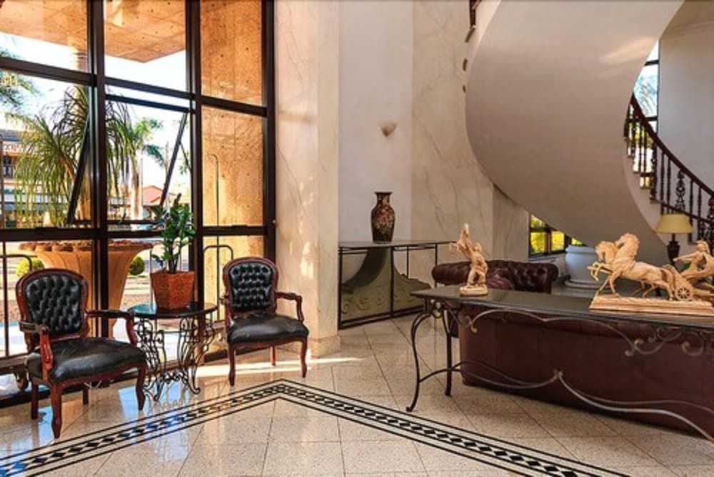 Marques Plaza Hotel - Pouso Alegre - Lobby