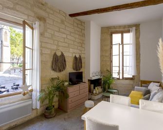 L'Esprit Montpel 'Face à l'Eglise St Roch' - Montpellier - Living room