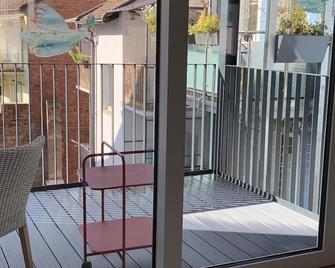 Artist apartment in the city center of Würzburg with a view of the fortress - Wurzburg - Balcony