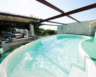 Camagna Country House - immersed in the Sicilian countryside - Partanna - Pool