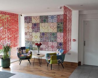 Stansted Airport Lodge - Bishop's Stortford - Lobby