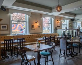 The Black Hat - Ilkley - Restaurant